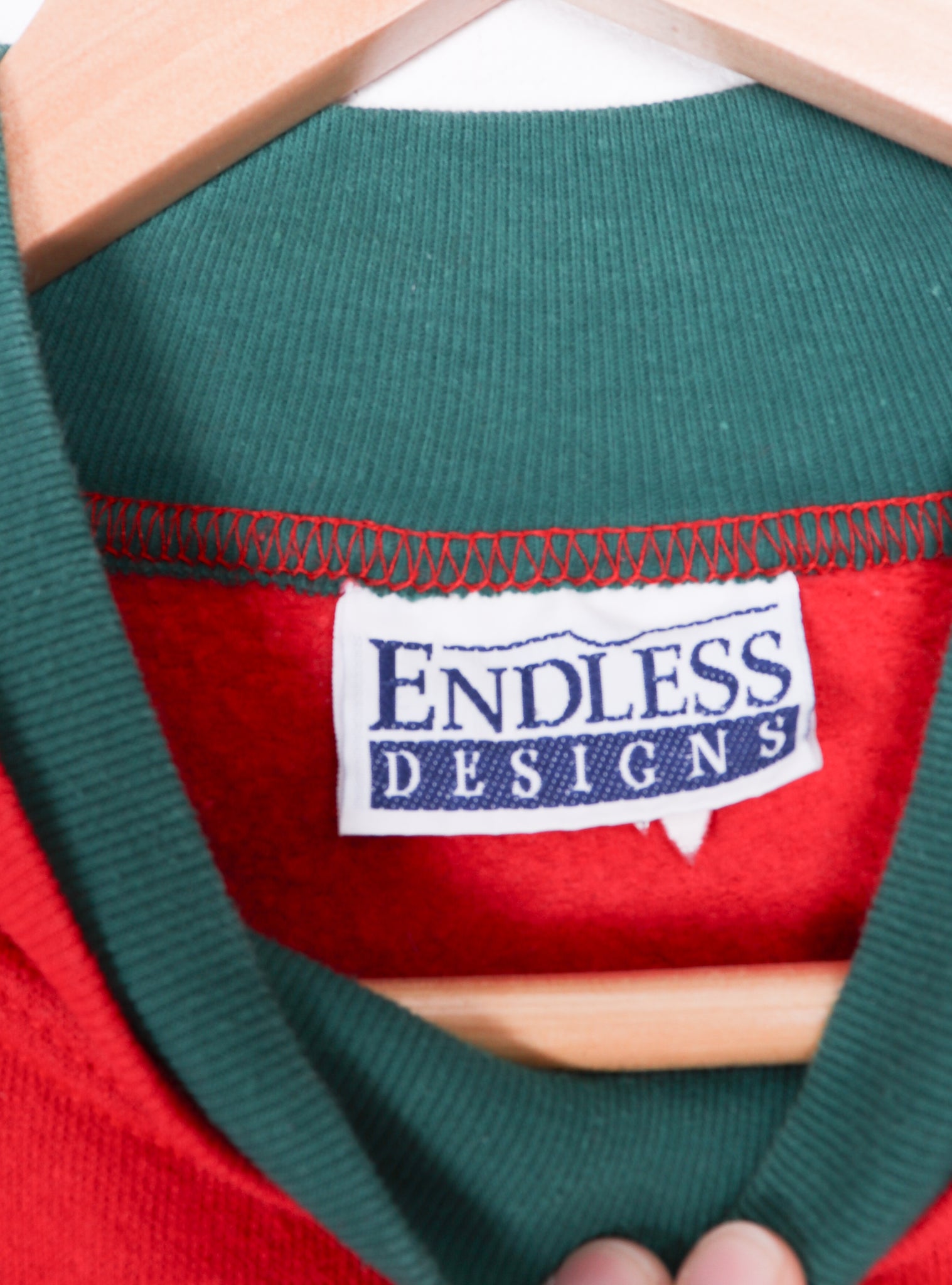 90s Endless Designs Puppy in the Winter Crewneck