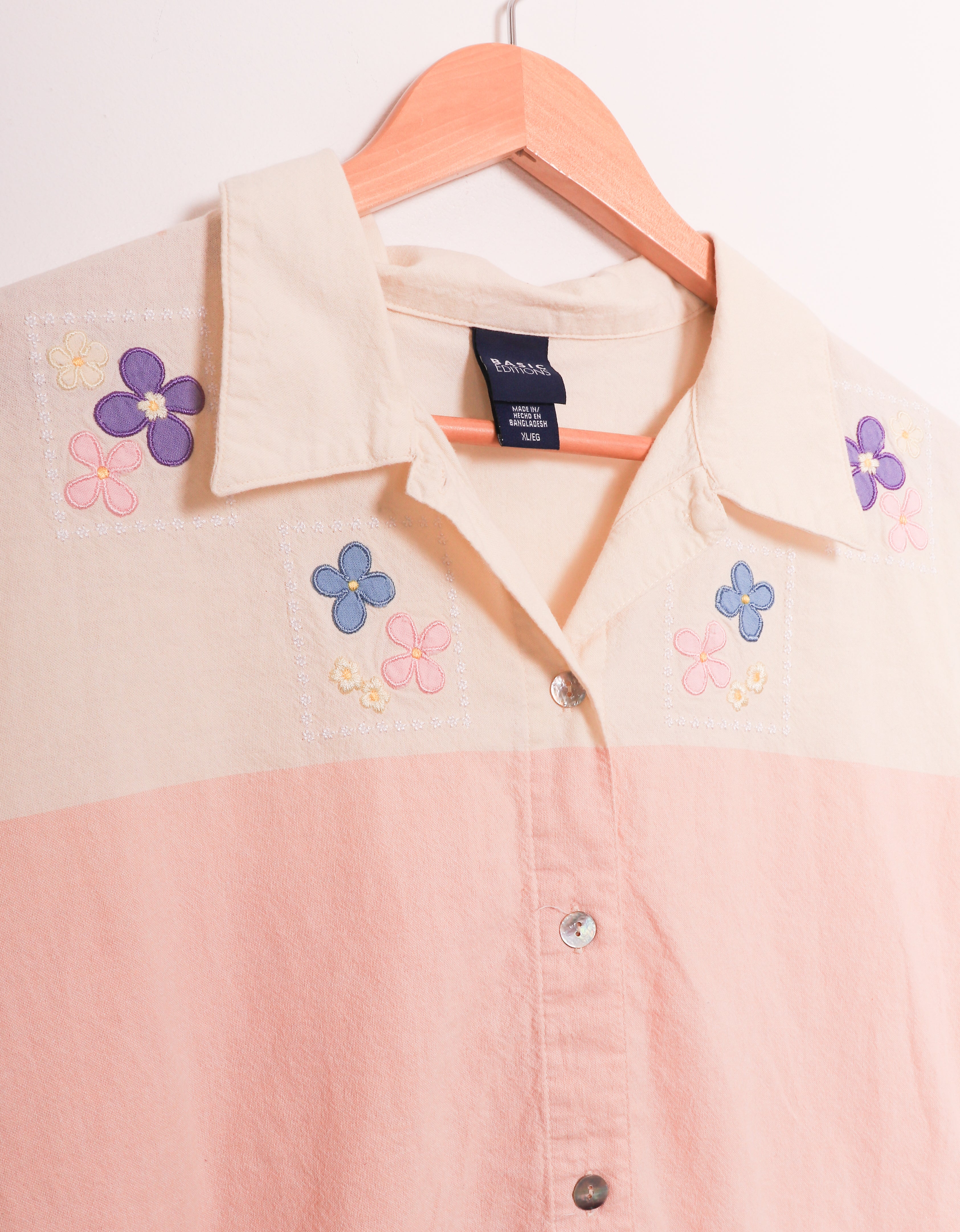 Basic Editions Cute Summer Flowers Blouse